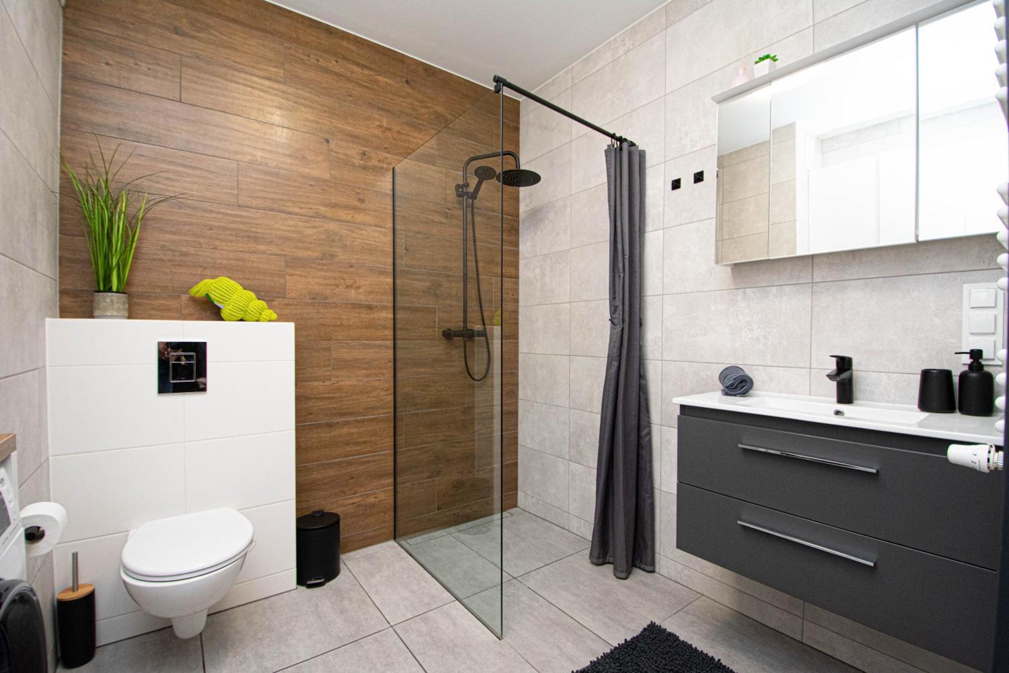 Premium Apartment *